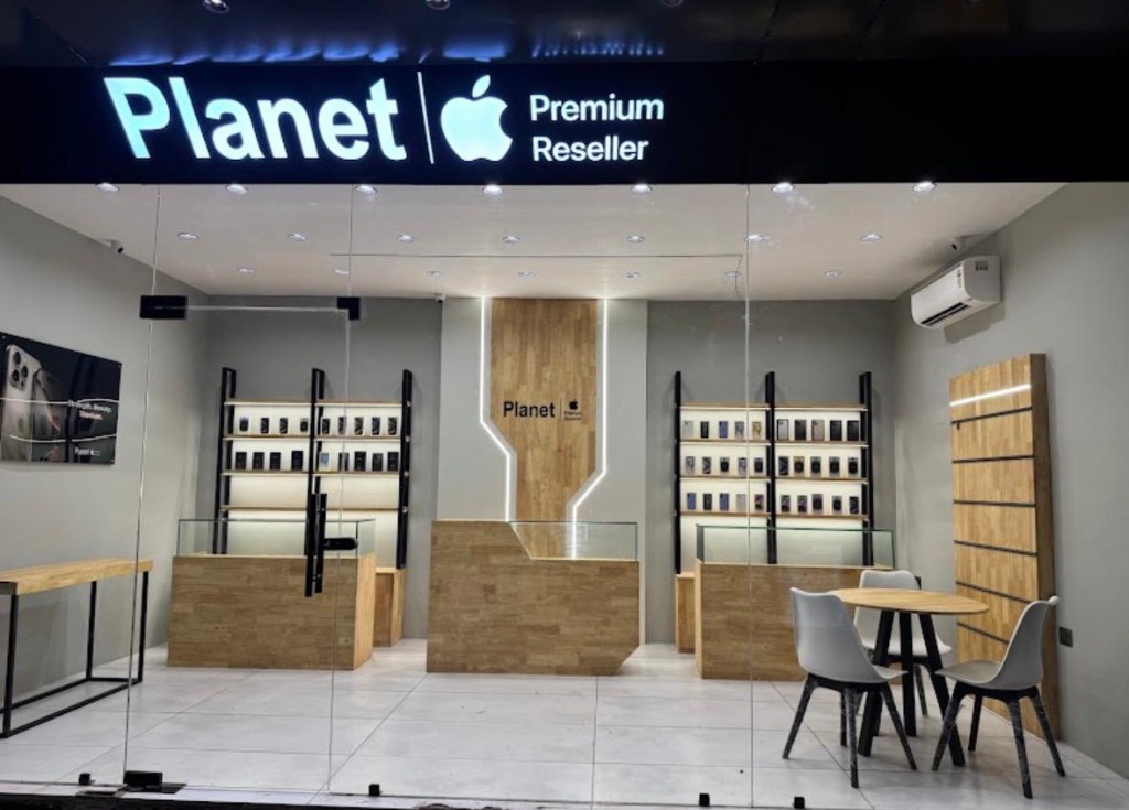 PLANET KSD Showroom Interior